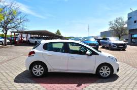 Peugeot, 208 1.5 BlueHDI Allure Sport 102 KS -FACELIFT-