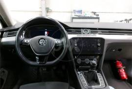 Volkswagen, Passat